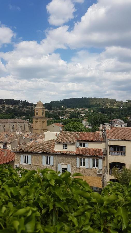 Au Pied Du Baou Lägenhet Saint-Chamas Exteriör bild